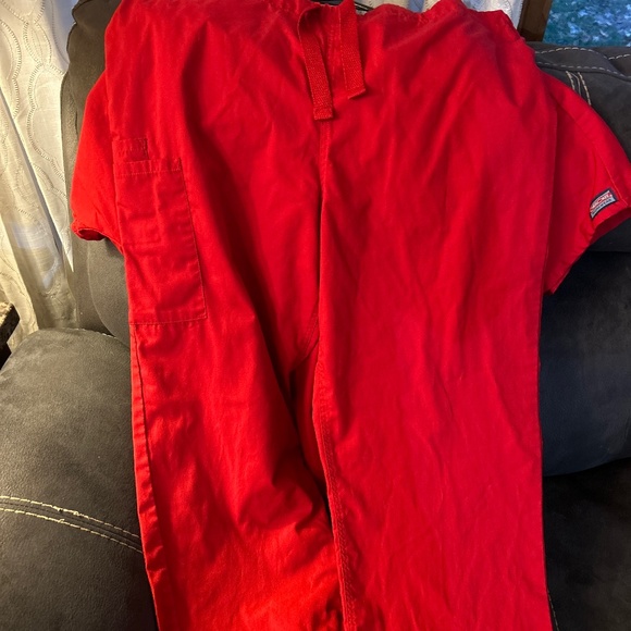 Red Cherokee Workwear Men’s Scrubs - Picture 3 of 5